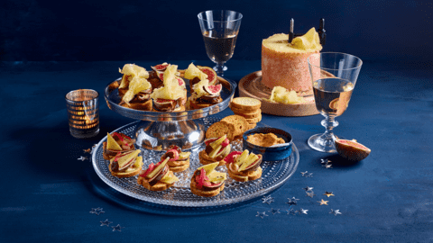 Luxe snacktoast met verse vijgen, Tête de Moine en truffelkaas